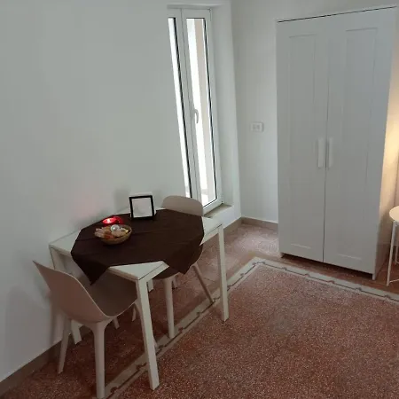 Bari Guest House Lägenhet *